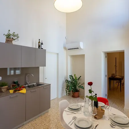 Ca' Longo Palace Damasco Apartamento *