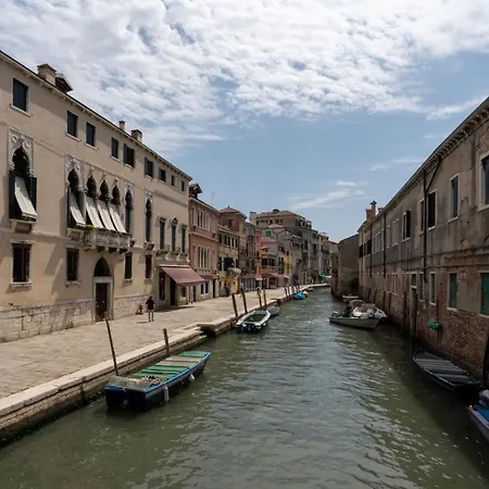 Ca' Longo Palace Damasco Venedig