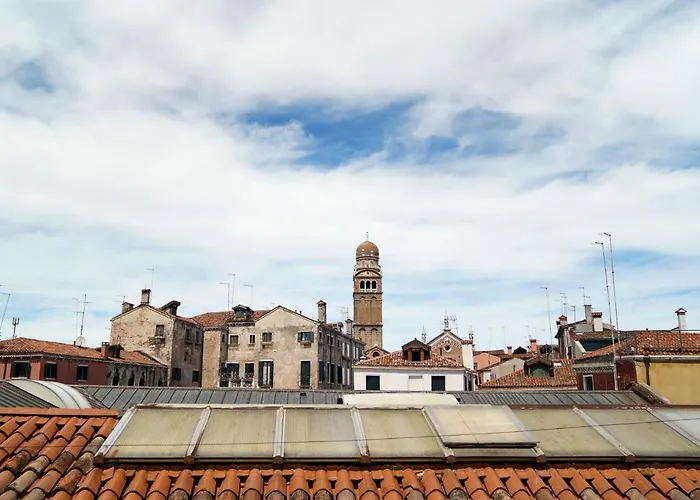 Ca' Longo Palace Damasco شقة