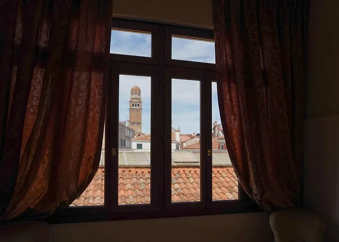 Ca' Longo Palace Damasco البندقية