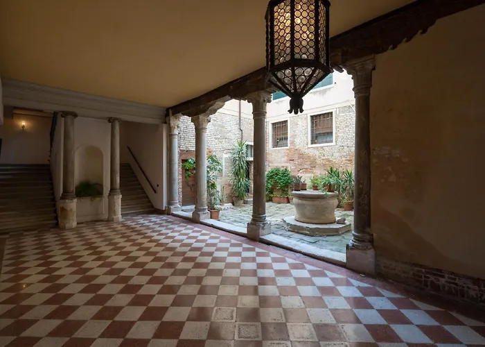 Ca' Longo Palace Damasco شقة